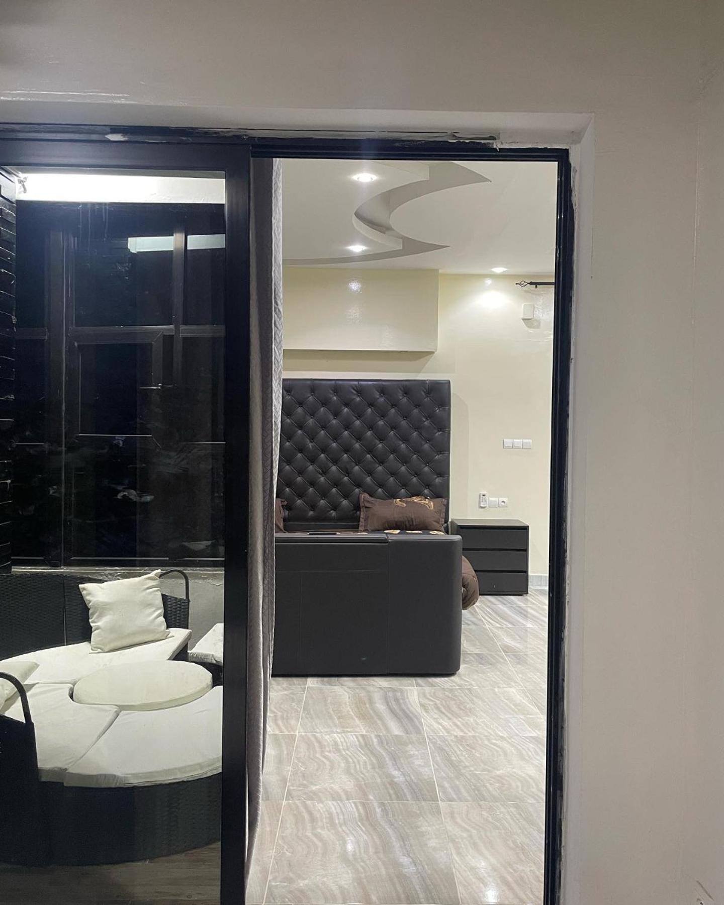 Notre 27 Apartment *